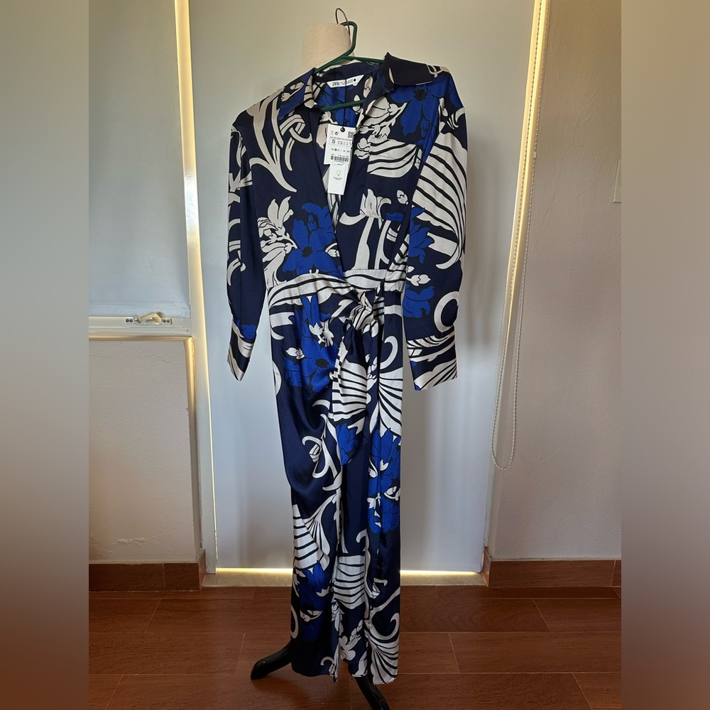 Zara / Small / Wrap around print dress.